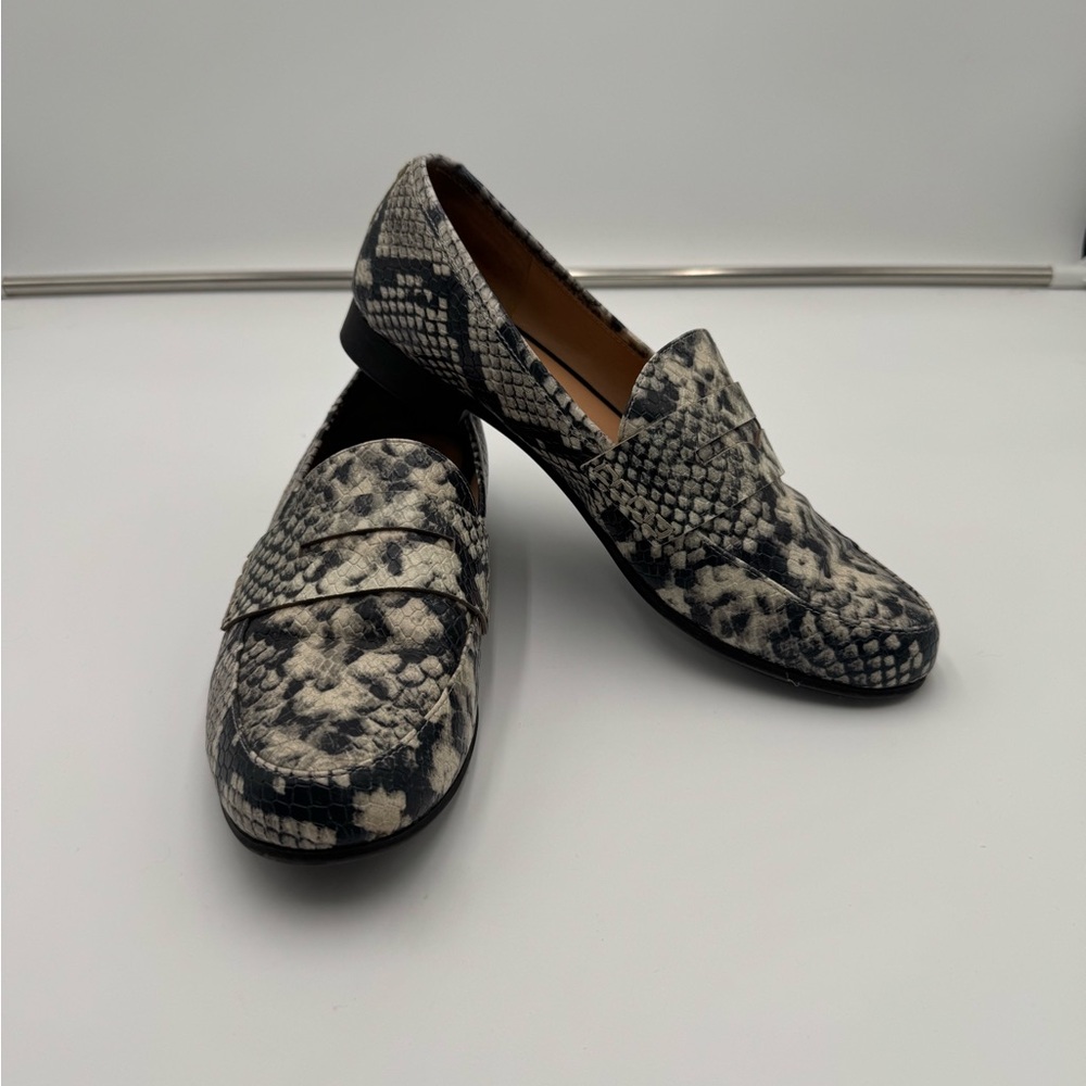 Circus by Sam Edelman Tanner Loafers Snakeskin Print Womens 7.5M Slip On